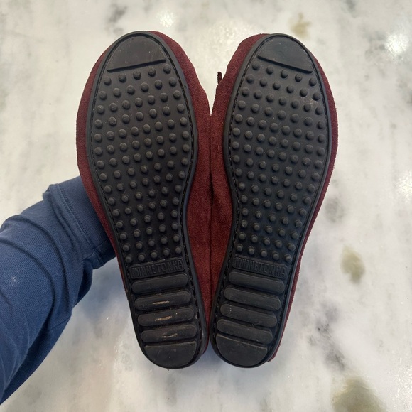 Minnetonka Women's Burgundy Suede Moccasins - Picture 3 of 3